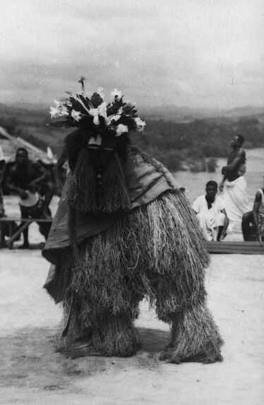 Danseur masqué Okandé