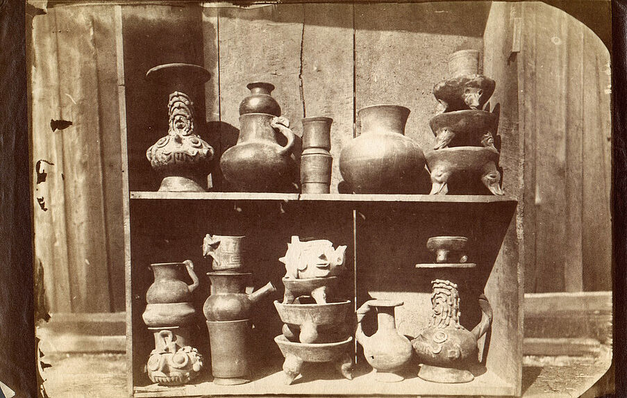 Popocatepetl. Echantillons de vases