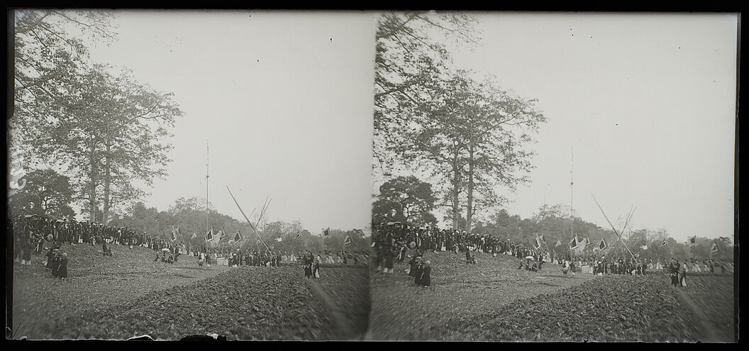 Fête annuelle du village de Hien Quang : la procession du génie