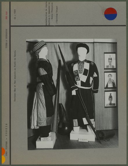 Costumes Meo et Man exposés au Musée de Hanoï