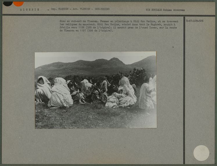 Femmes en pèlerinage à Sidi Bou Médine