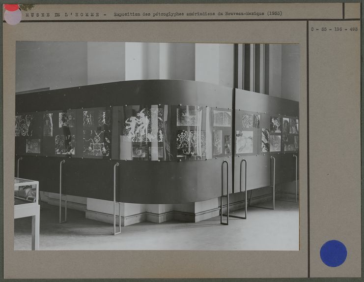 Exposition des pétrolyphes amérindiens du Nouveau-Mexique (1955)