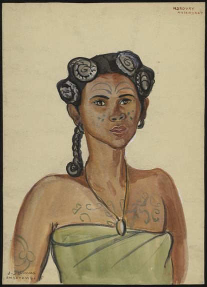 Portrait de Ndrovay, femme antandroy, village d'Ambovombé, Madagascar