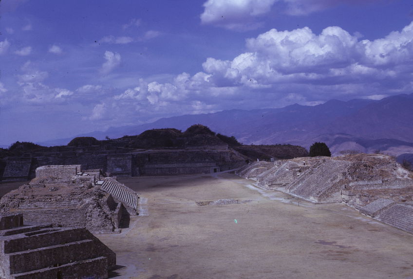 Monte Alban 2