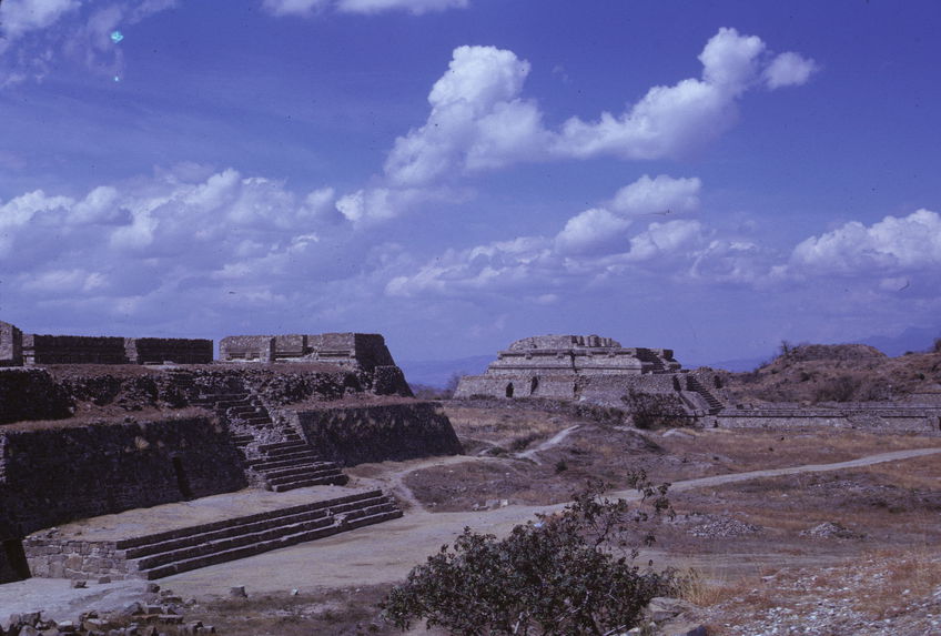 Monte Alban 2