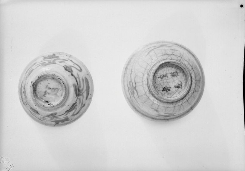Marques chinoises sur le fond de bols provenant de fouilles (collection Académie malgache)