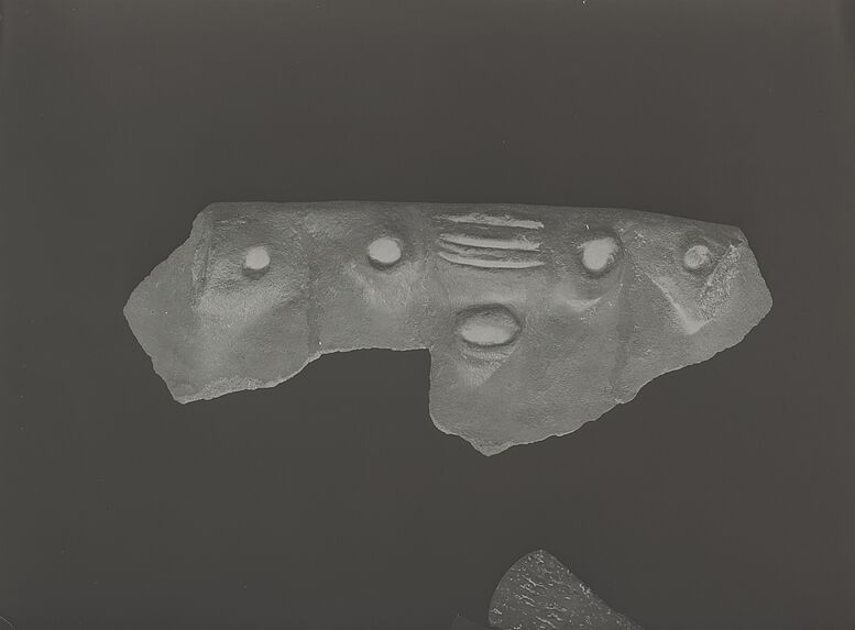 Fragment de col d'urne funéraire (collection Revert)