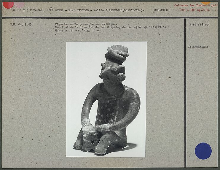 Figurine anthropomorphe en céramique