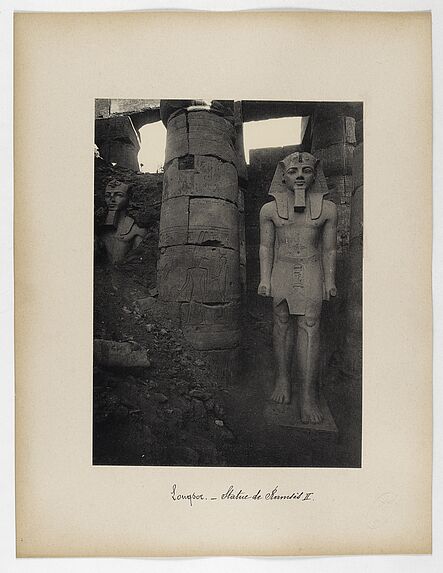 Louqsor. Statue de Ramsès II