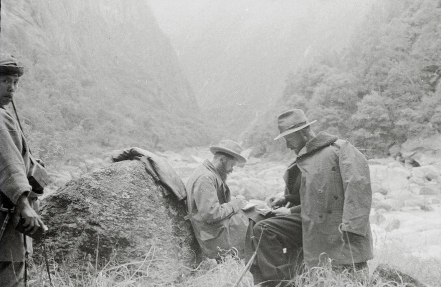 Sans titre [bande film de trois vues concernant les grandes gorges de Khionatong]