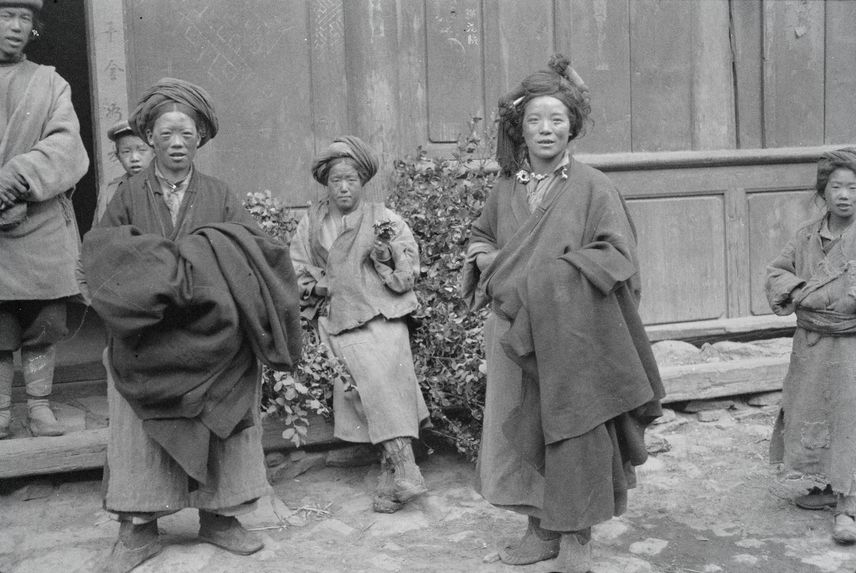 Femmes tibétaines de la région d'Atuntze