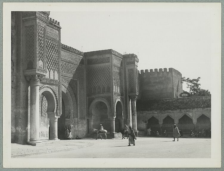 La porte dite &quot;Bab El Mansour&quot; à Meknès