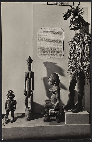Institut français d'Afrique noire, Musée d'Abidjan, Côte d’Ivoire. Groupe de statues sénoufo (Origine : Cercle de Korogo)