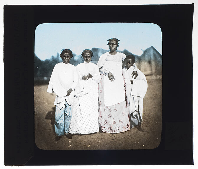 Femmes et enfants malgaches