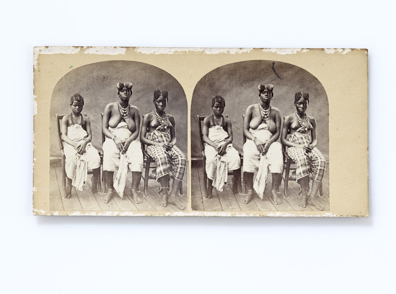 Femmes du roi Quaben au Gabon