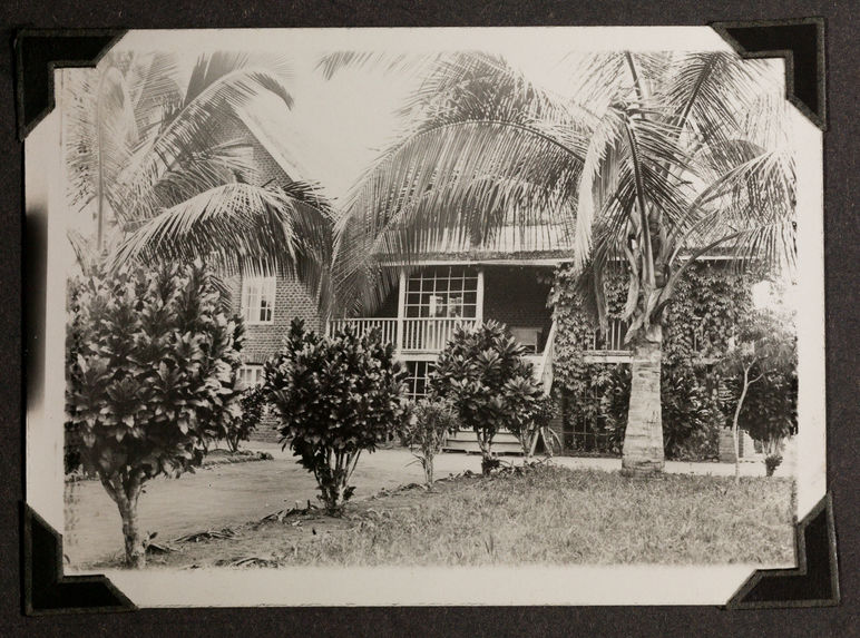 Sans titre [album de photographies sur le Congo français de 1910 à 1933]