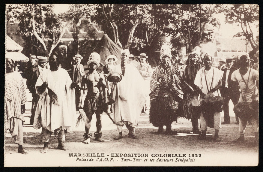 Tam-tam et ses danseurs sénégalais