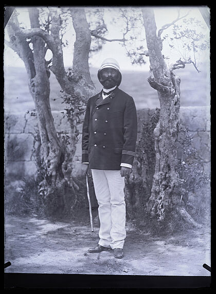 Le capitaine Drude, Fieferana janvier [1890]