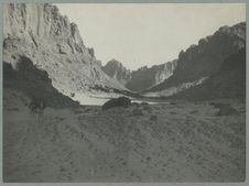 Les falaises de grès de la région de Golla