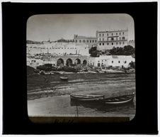 Vue d'un côté de la ville