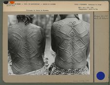 Tatouages de femmes du Mayumbe