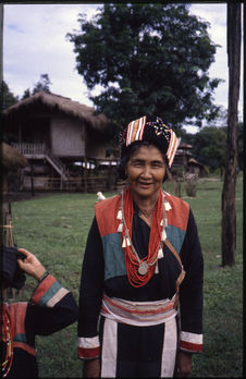 Femme  Lisu du Myanmar
