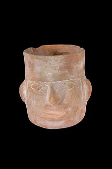 Vase gobelet anthropomorphe