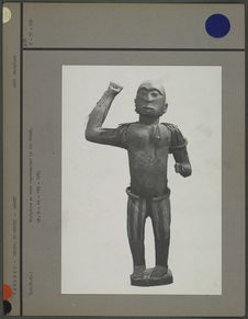 Statue en bois : roi Ghèzô