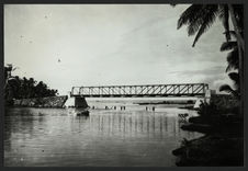 Pont sur le rivière Avera-Rahi