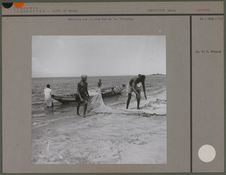 Pêcheurs sur la rive Sud du lac Victoria