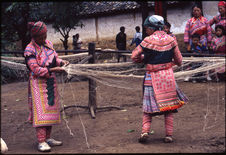 Préparation du fil de chanvre pour le tissage