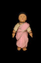Jouet : poupée figurant une femme marathe