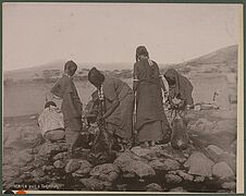 Femmes Danakil au puits